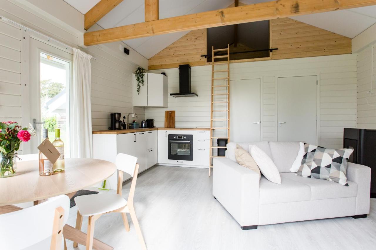 Chalet Met Loft - Vakantiepark De Schreiershoek Dokkum Exterior foto